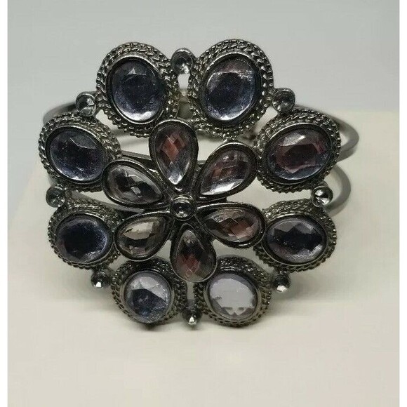 Silver Tone Cuff Bracelet Grey Purple Plastic Beads Crystal Floral Decorative - Picture 3 of 7